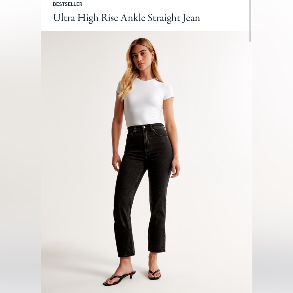 Abercrombie Ultra High Rise Ankle Straight Jean - Black